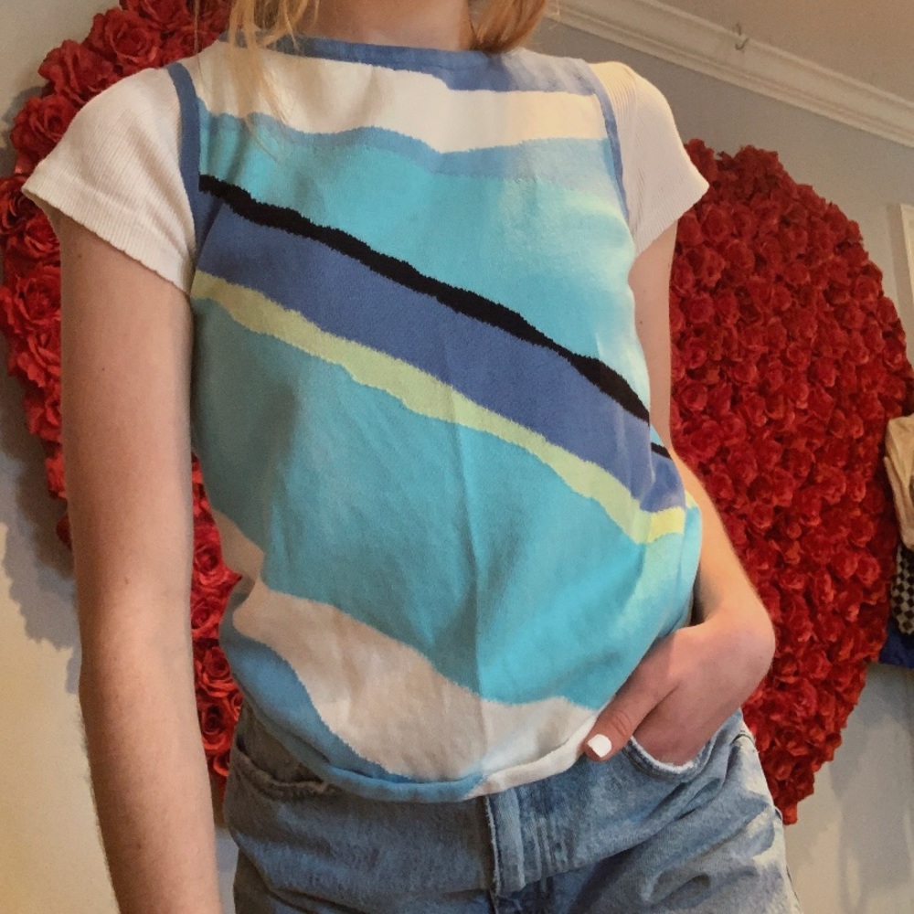 abstract colors sweater vest!!